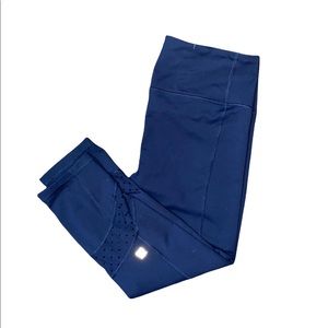 Victoria’s Secret Sport navy capri leggings